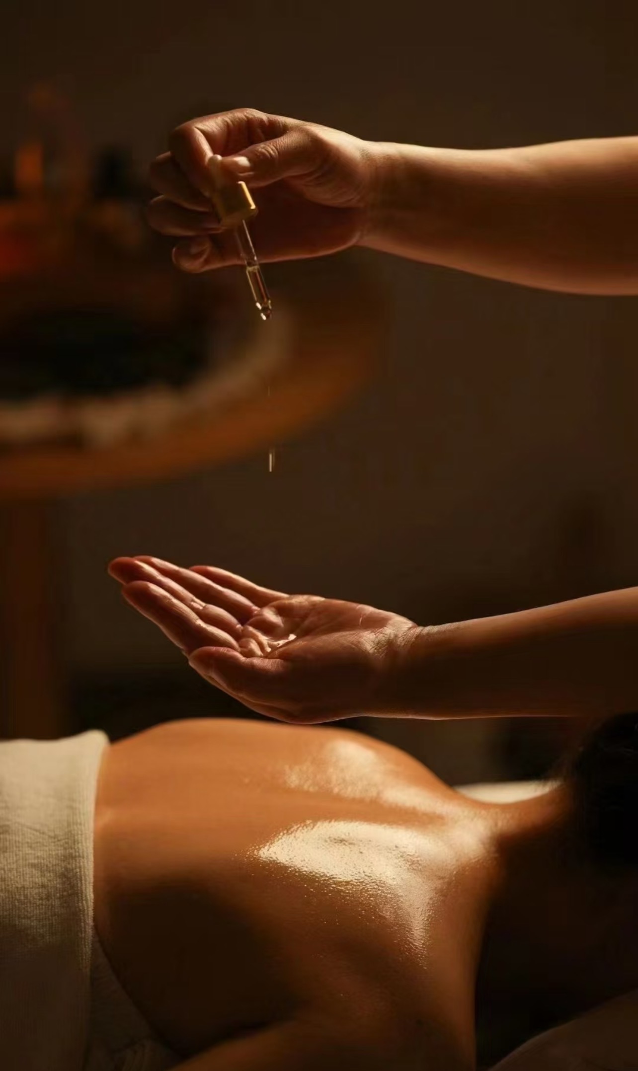 Full body oil massage
